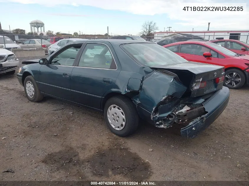 1998 Toyota Camry Le VIN: 4T1BG22K2WU342285 Lot: 40742884