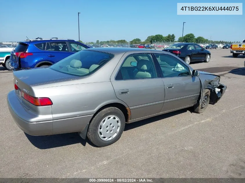 1999 Toyota Camry Le VIN: 4T1BG22K6XU444075 Lot: 39986024