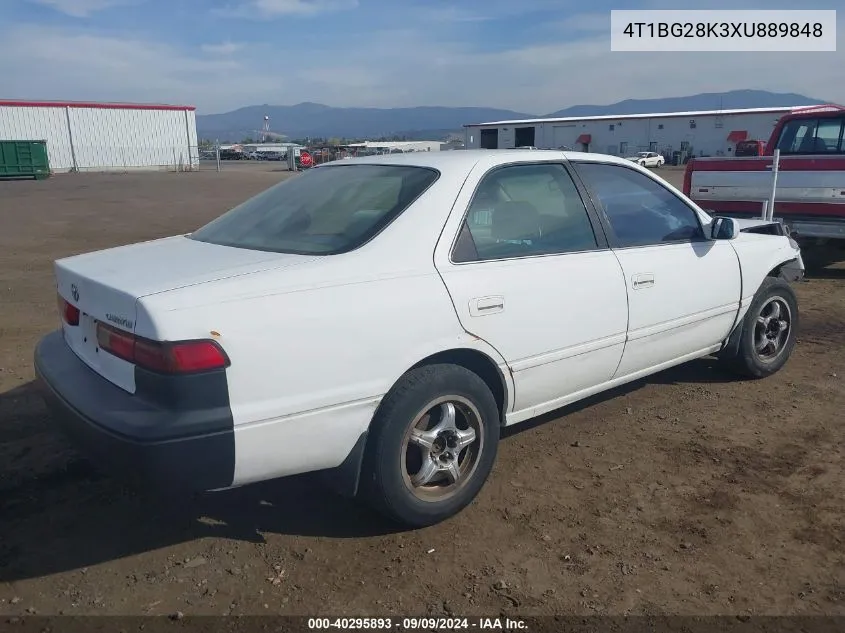 1999 Toyota Camry Le VIN: 4T1BG28K3XU889848 Lot: 40295893