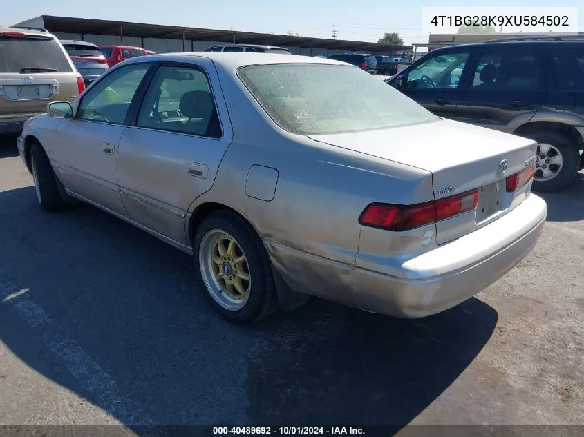 1999 Toyota Camry Le VIN: 4T1BG28K9XU584502 Lot: 40489692