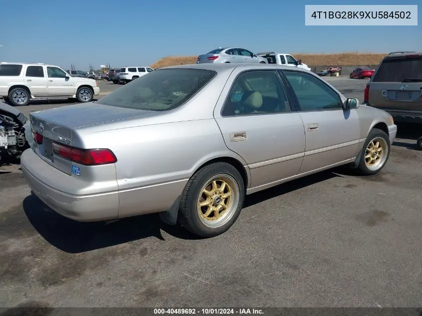 1999 Toyota Camry Le VIN: 4T1BG28K9XU584502 Lot: 40489692