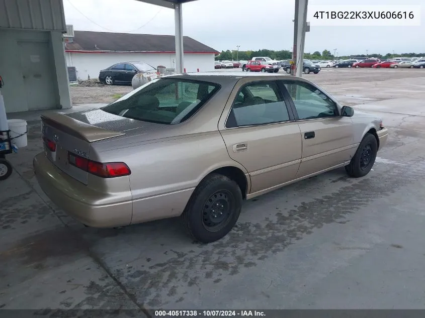 1999 Toyota Camry Ce/Le/Xle VIN: 4T1BG22K3XU606616 Lot: 40517338