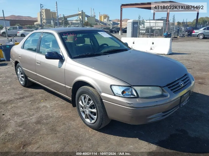 1999 Toyota Camry Le VIN: 4T1BG22K1XU876492 Lot: 40531114