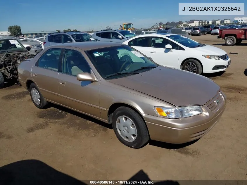 1999 Toyota Camry Le VIN: JT2BG2AK1X0326642 Lot: 40586143