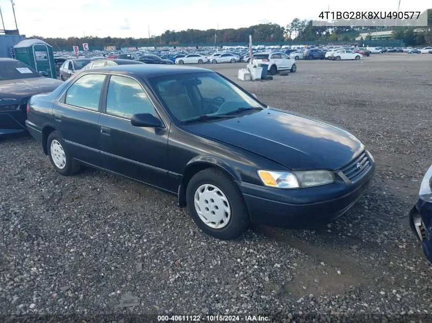 1999 Toyota Camry Le VIN: 4T1BG28K8XU490577 Lot: 40611122