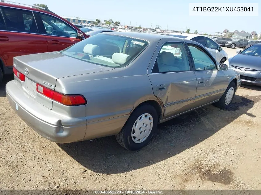 1999 Toyota Camry Le VIN: 4T1BG22K1XU453041 Lot: 40652229