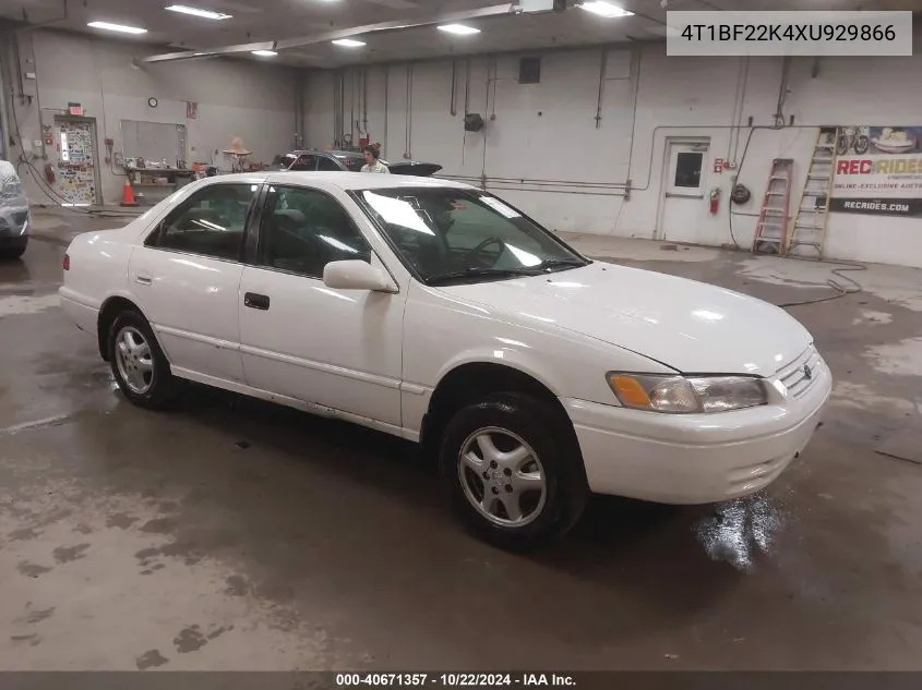 1999 Toyota Camry Le V6 VIN: 4T1BF22K4XU929866 Lot: 40671357