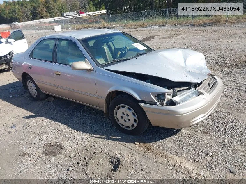 1999 Toyota Camry Le VIN: 4T1BG22K9XU433054 Lot: 40742613