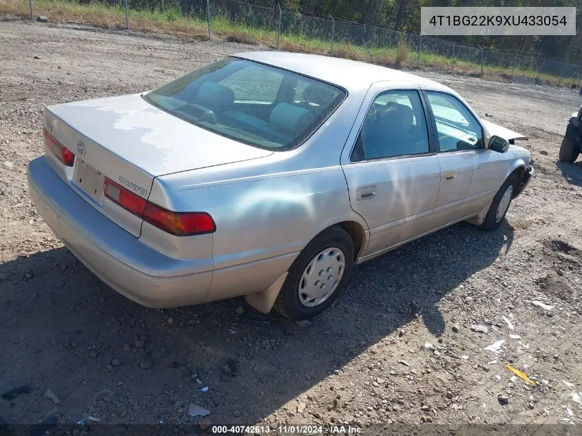 1999 Toyota Camry Le VIN: 4T1BG22K9XU433054 Lot: 40742613