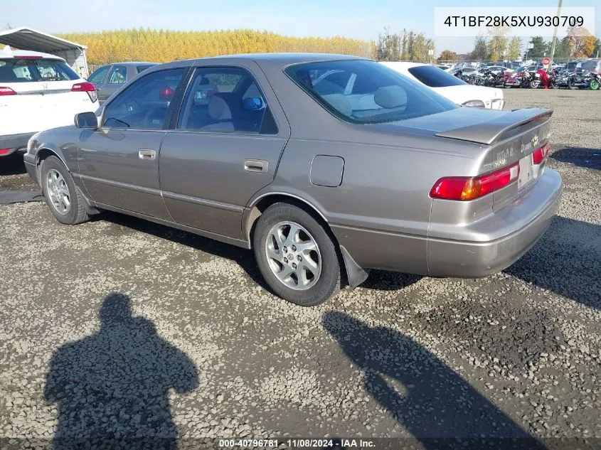 1999 Toyota Camry Le V6 VIN: 4T1BF28K5XU930709 Lot: 40796781