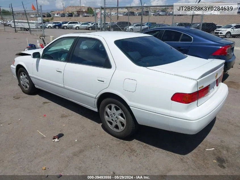 2000 Toyota Camry Le V6 VIN: JT2BF28K3Y0284639 Lot: 39493555