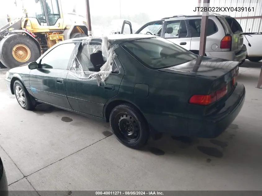 2000 Toyota Camry Le VIN: JT2BG22KXY0439161 Lot: 40011271