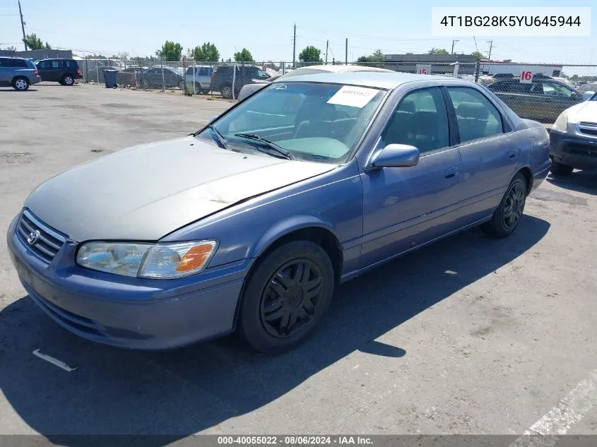 2000 Toyota Camry Ce/Le/Xle VIN: 4T1BG28K5YU645944 Lot: 40055022