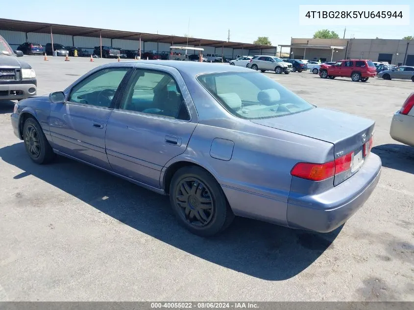 2000 Toyota Camry Ce/Le/Xle VIN: 4T1BG28K5YU645944 Lot: 40055022