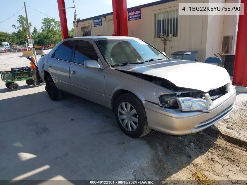 2000 Toyota Camry Ce/Le/Xle VIN: 4T1BG22K5YU755790 Lot: 40122301