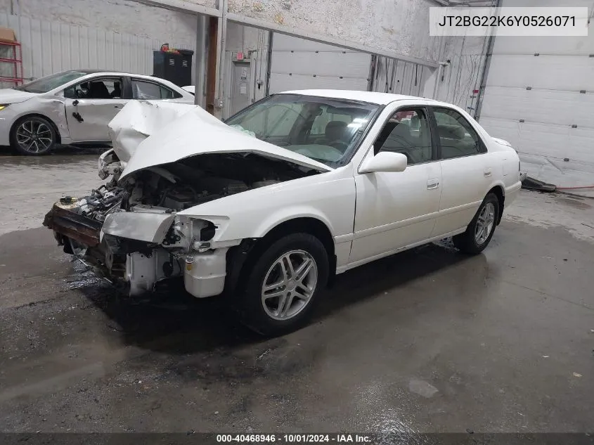 JT2BG22K6Y0526071 2000 Toyota Camry Le