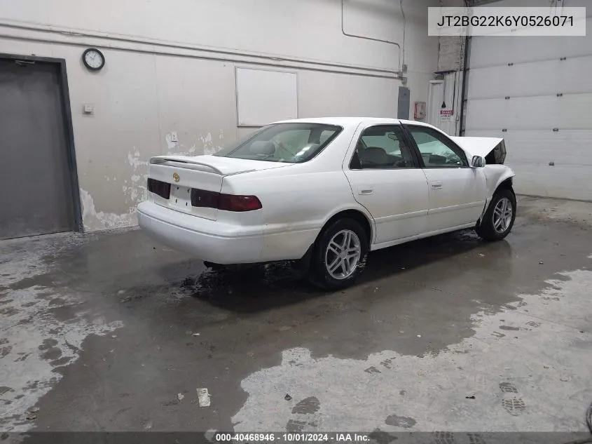 2000 Toyota Camry Le VIN: JT2BG22K6Y0526071 Lot: 40468946