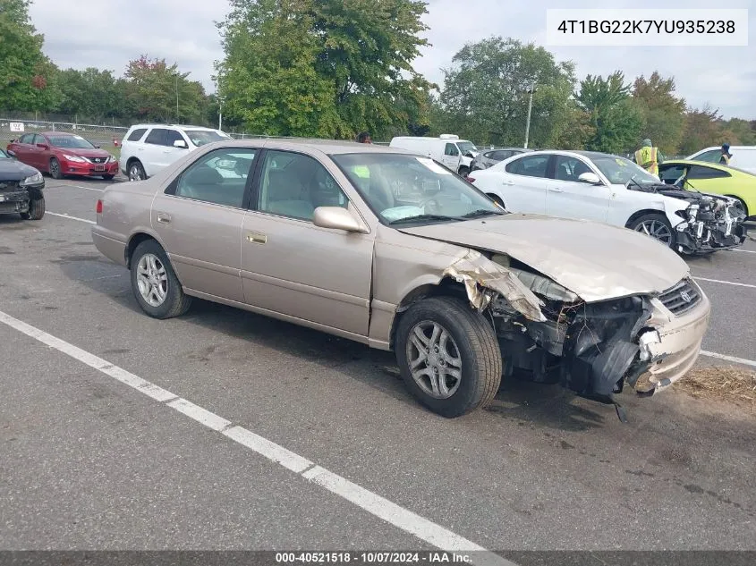 2000 Toyota Camry Ce/Le/Xle VIN: 4T1BG22K7YU935238 Lot: 40521518