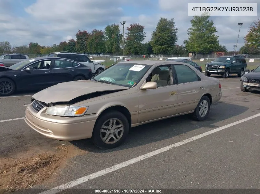 2000 Toyota Camry Ce/Le/Xle VIN: 4T1BG22K7YU935238 Lot: 40521518