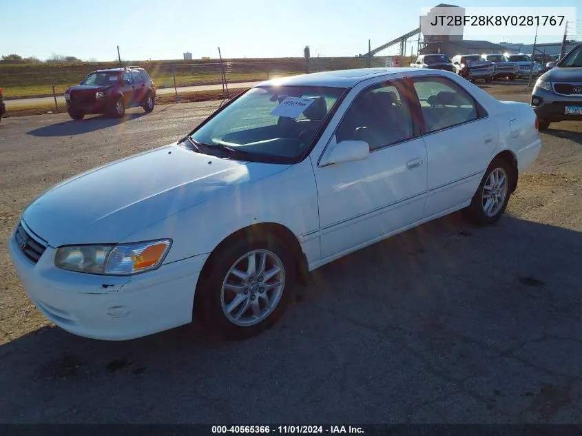 2000 Toyota Camry Xle V6 VIN: JT2BF28K8Y0281767 Lot: 40565366