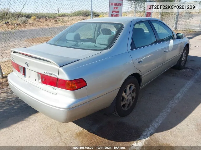 2000 Toyota Camry Ce/Le/Xle VIN: JT2BF22K6Y0281209 Lot: 40570620