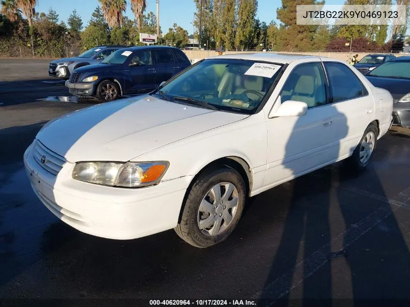 2000 Toyota Camry Ce/Le/Xle VIN: JT2BG22K9Y0469123 Lot: 40620964