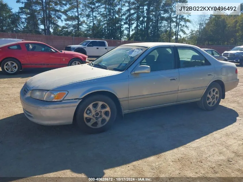 2000 Toyota Camry Le VIN: JT2BG22KXY0496492 Lot: 40628672