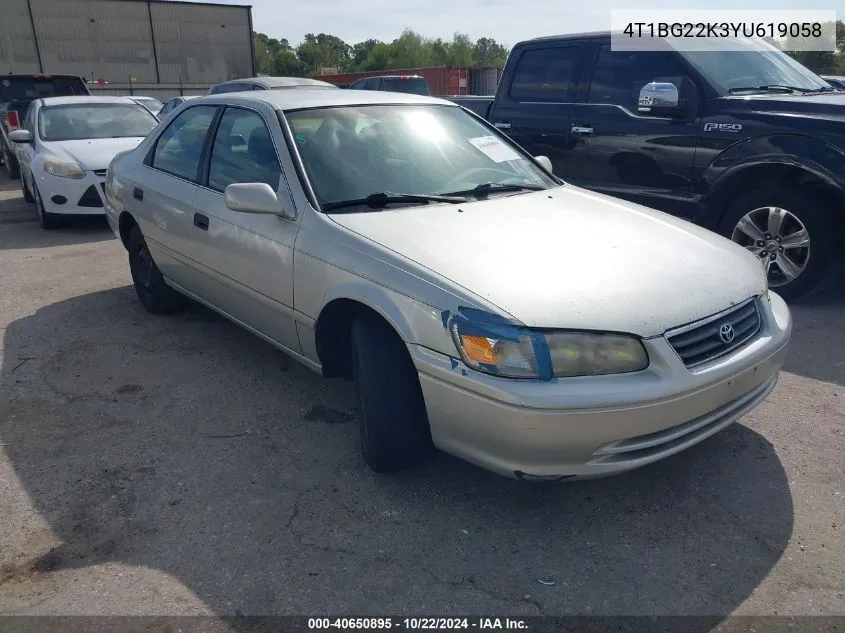 2000 Toyota Camry Ce VIN: 4T1BG22K3YU619058 Lot: 40650895