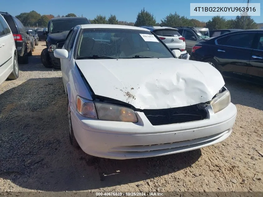 2000 Toyota Camry Le VIN: 4T1BG22K0YU963916 Lot: 40676839