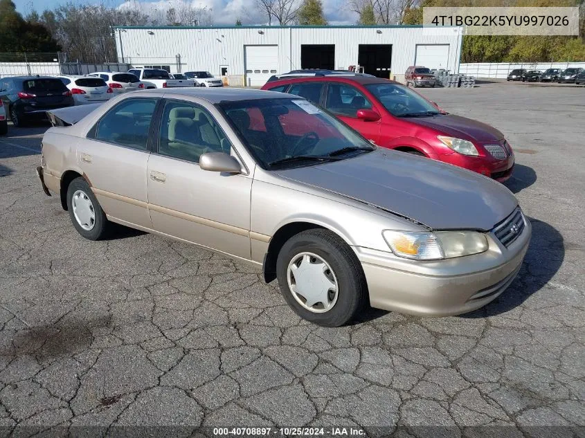 2000 Toyota Camry Ce VIN: 4T1BG22K5YU997026 Lot: 40708897