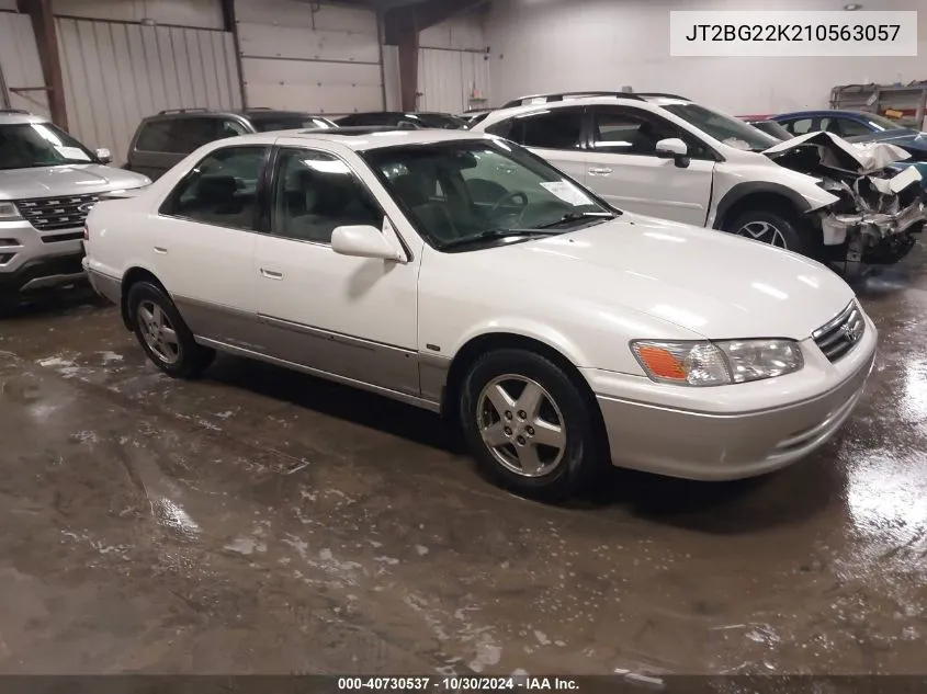 2001 Toyota Camry Le VIN: JT2BG22K210563057 Lot: 40730537