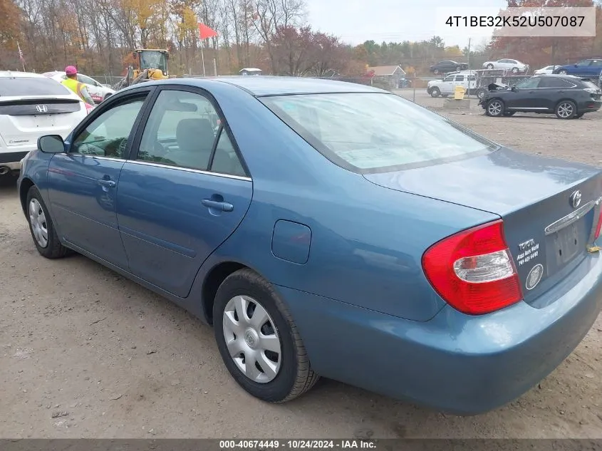 2002 Toyota Camry Le VIN: 4T1BE32K52U507087 Lot: 40674449