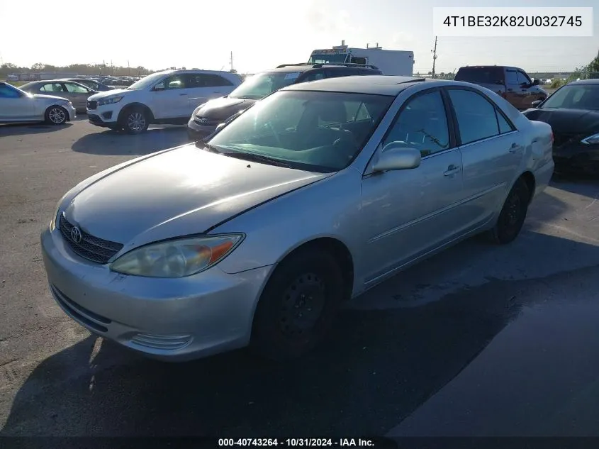 2002 Toyota Camry Xle VIN: 4T1BE32K82U032745 Lot: 40743264