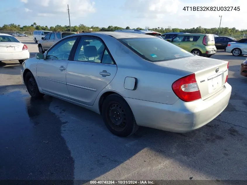 2002 Toyota Camry Xle VIN: 4T1BE32K82U032745 Lot: 40743264