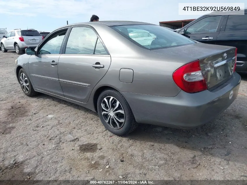 2002 Toyota Camry Xle VIN: 4T1BE32K92U569849 Lot: 40762267