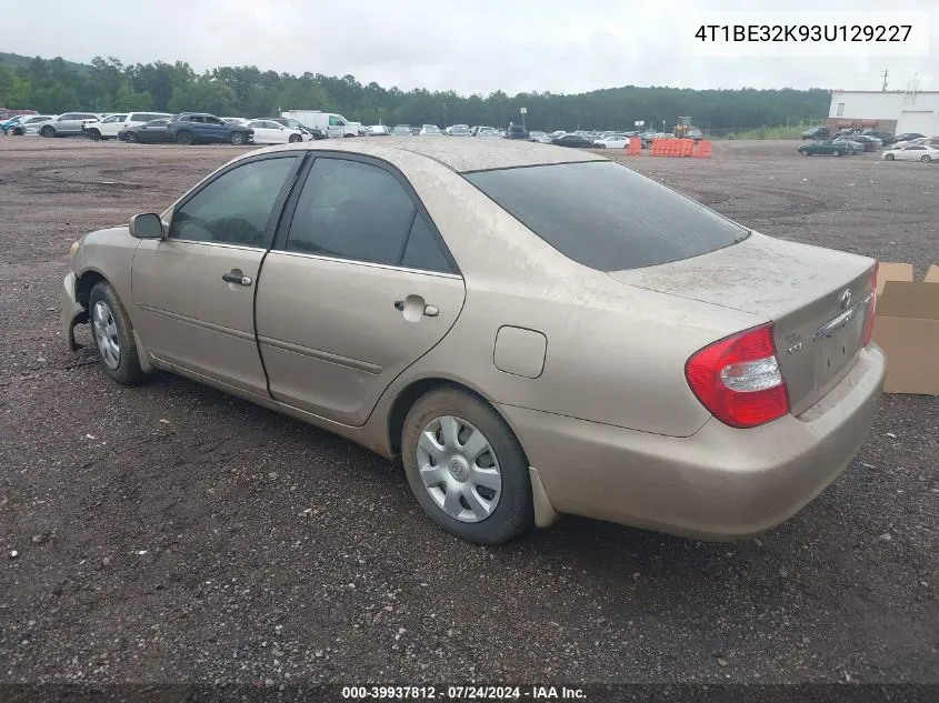 2003 Toyota Camry Le VIN: 4T1BE32K93U129227 Lot: 39937812