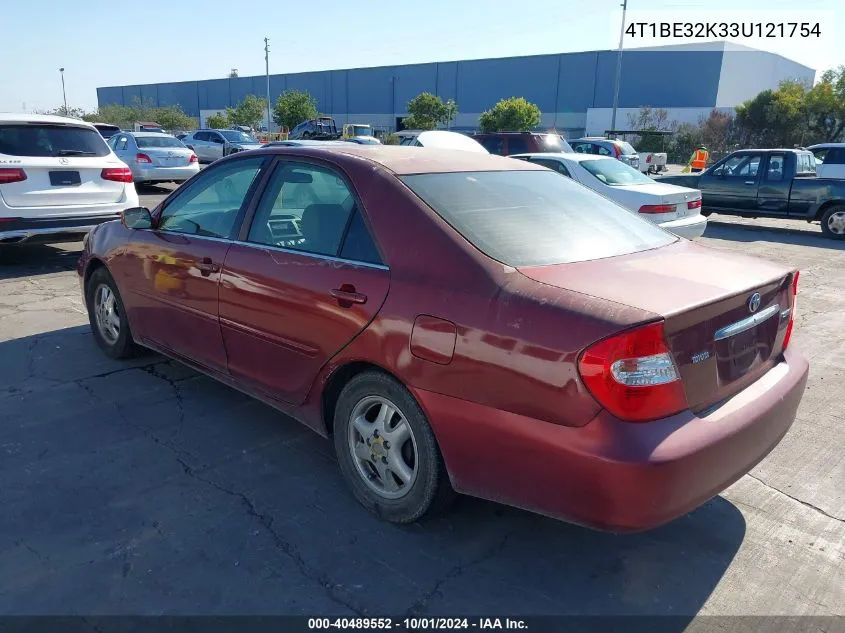 2003 Toyota Camry Le VIN: 4T1BE32K33U121754 Lot: 40489552