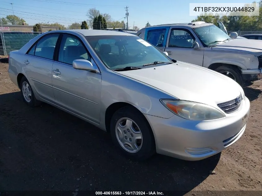 2003 Toyota Camry Le V6 VIN: 4T1BF32KX3U044829 Lot: 40615563