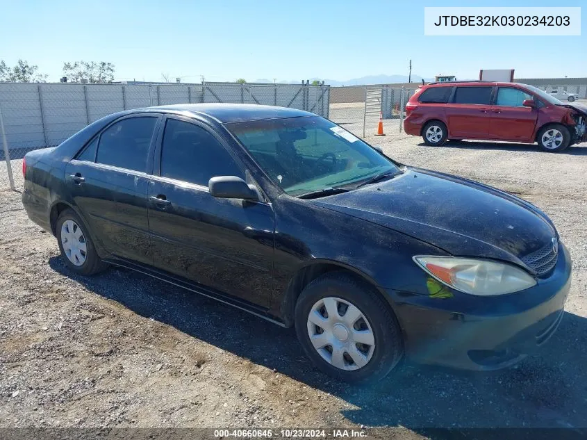 2003 Toyota Camry Le VIN: JTDBE32K030234203 Lot: 40660645