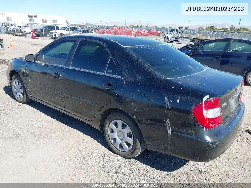 2003 Toyota Camry Le VIN: JTDBE32K030234203 Lot: 40660645