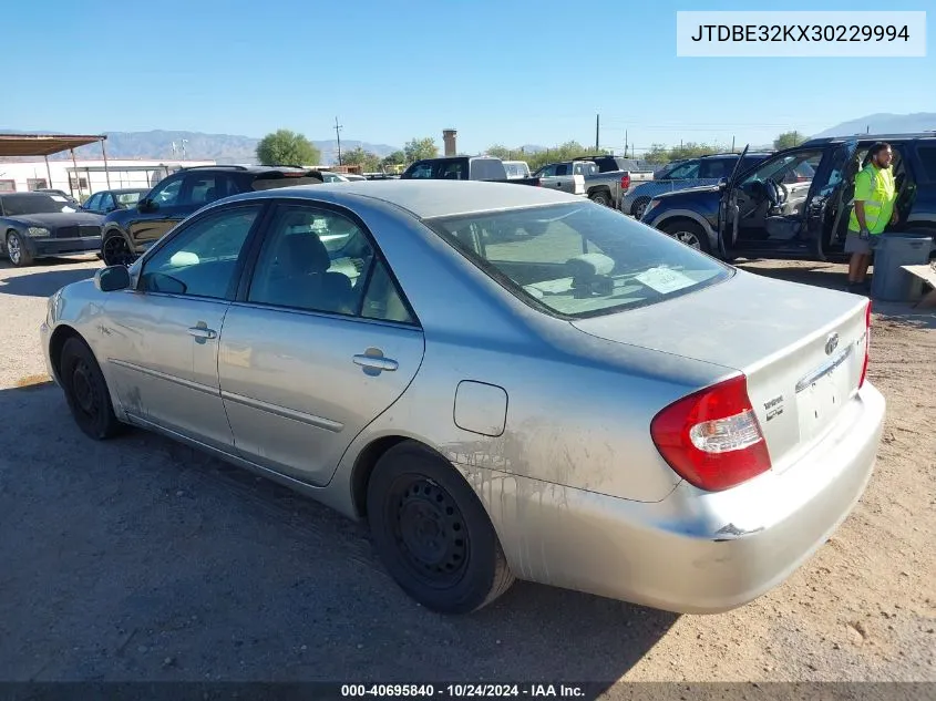 2003 Toyota Camry Le VIN: JTDBE32KX30229994 Lot: 40695840