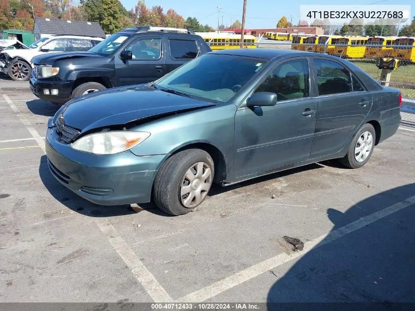 2003 Toyota Camry Le VIN: 4T1BE32KX3U227683 Lot: 40712433