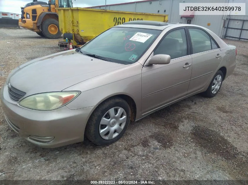 2004 Toyota Camry Le VIN: JTDBE32K640259978 Lot: 39322323