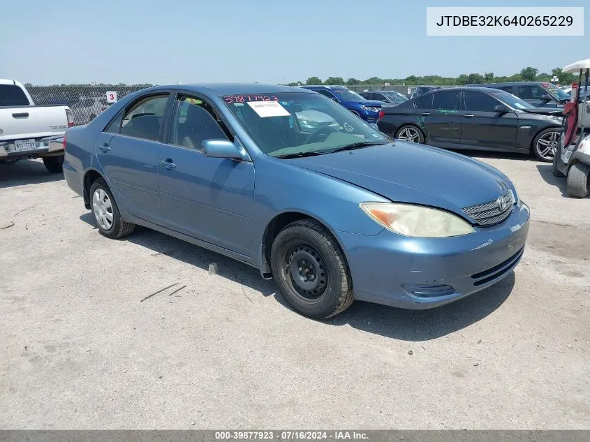 2004 Toyota Camry Le VIN: JTDBE32K640265229 Lot: 39877923