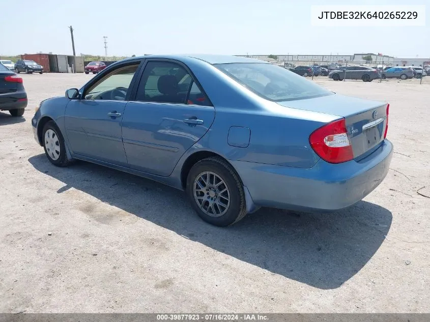 2004 Toyota Camry Le VIN: JTDBE32K640265229 Lot: 39877923