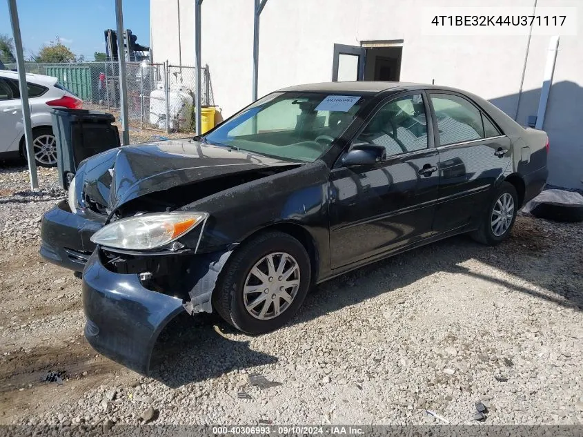 2004 Toyota Camry Le VIN: 4T1BE32K44U371117 Lot: 40306993