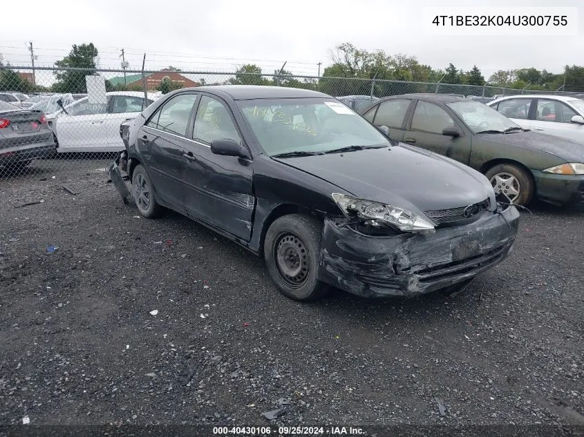 2004 Toyota Camry Le VIN: 4T1BE32K04U300755 Lot: 40430106