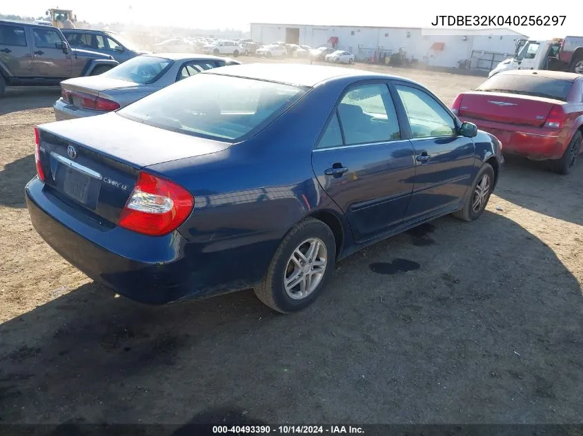 2004 Toyota Camry Le VIN: JTDBE32K040256297 Lot: 40493390