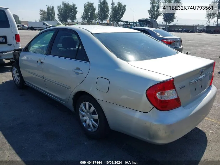 2004 Toyota Camry Le VIN: 4T1BE32K74U793561 Lot: 40497464