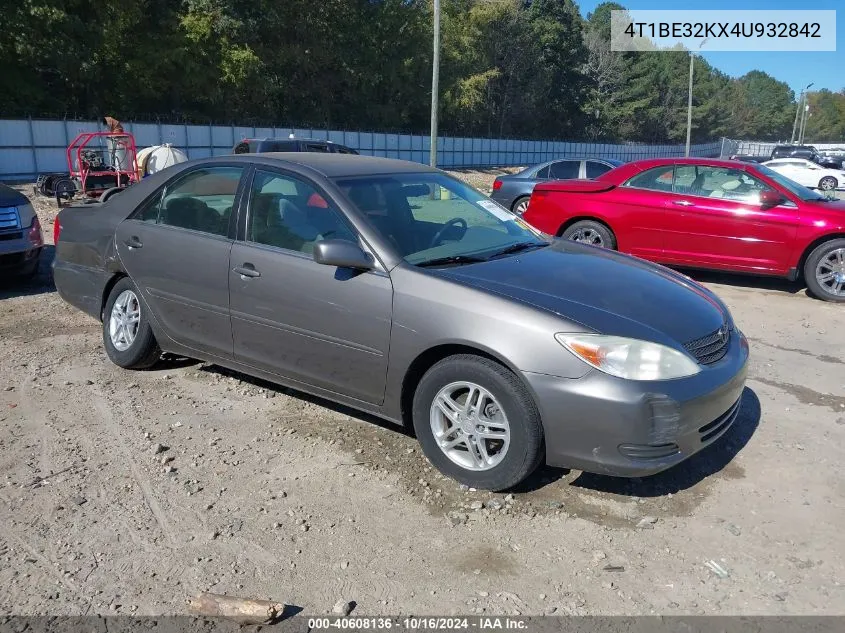 2004 Toyota Camry Le VIN: 4T1BE32KX4U932842 Lot: 40608136